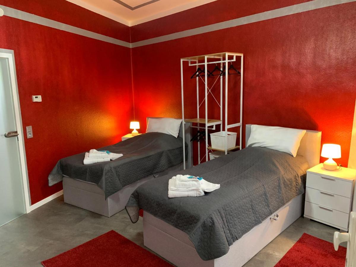 Exklusive Stadtwohnung Am Elbradweg: Best-Preis-Fewo Rathausblick 1 Fuer Max. 3 Pers. Inkl. Wlan, Prime Video & Self Check-In Wittenberge Extérieur photo