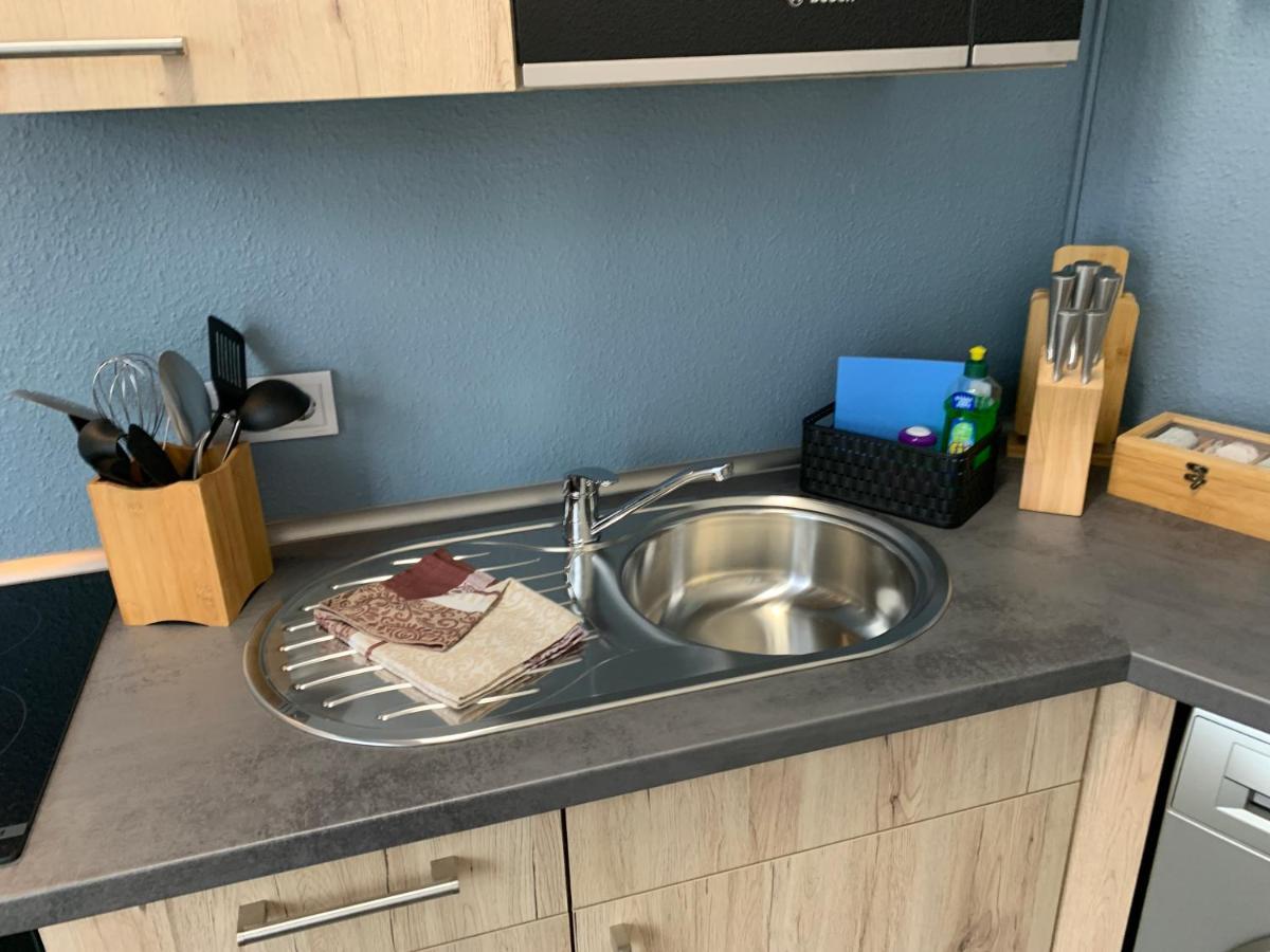 Exklusive Stadtwohnung Am Elbradweg: Best-Preis-Fewo Rathausblick 1 Fuer Max. 3 Pers. Inkl. Wlan, Prime Video & Self Check-In Wittenberge Extérieur photo